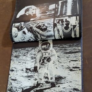 FOOTSTEPS ON THE MOON:The Flight of Apollo 11 1969-LP Command 948S With Book